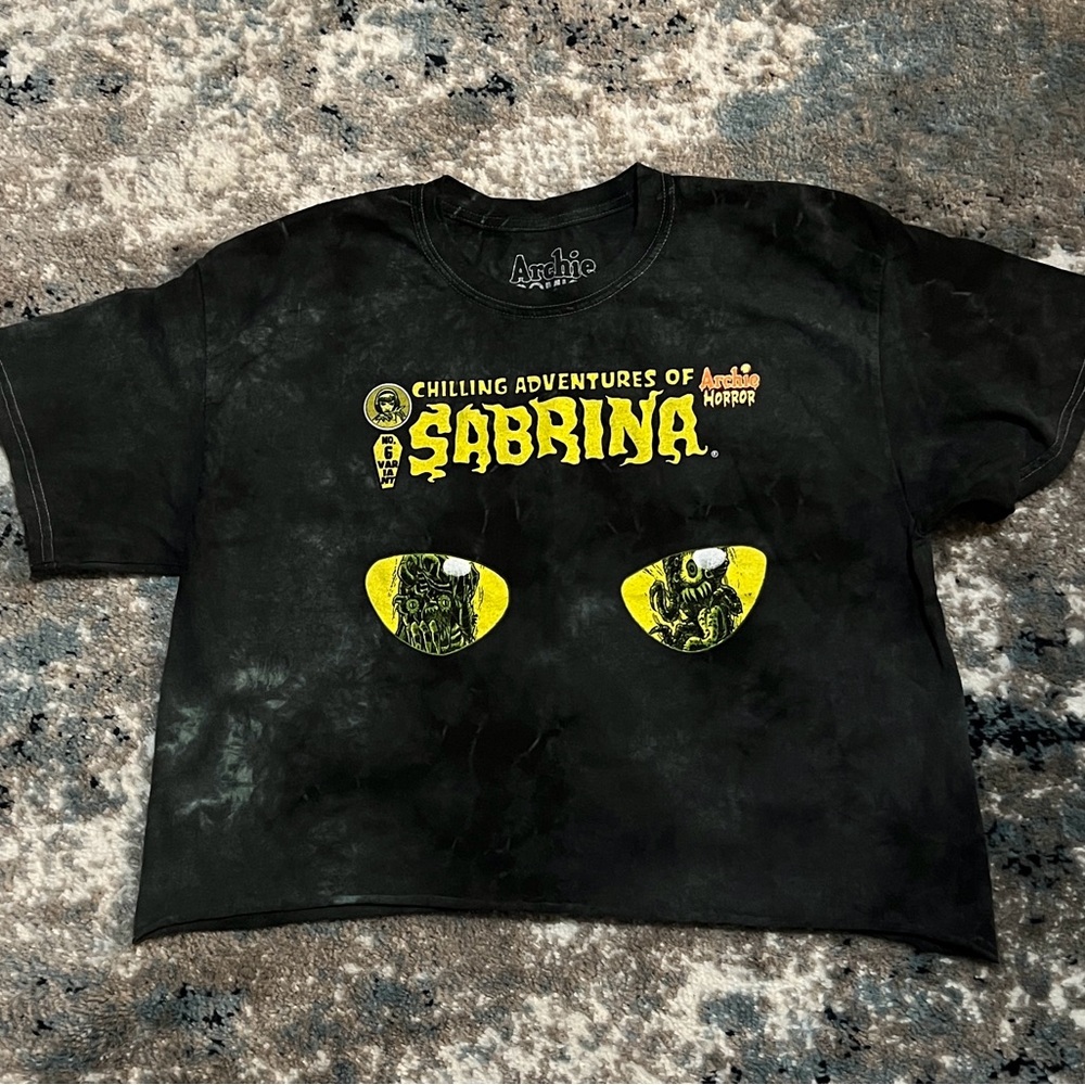 Vintage Archie Chilling Adventures Sabrina Black and Yellow Tie Dye Cropped Tee